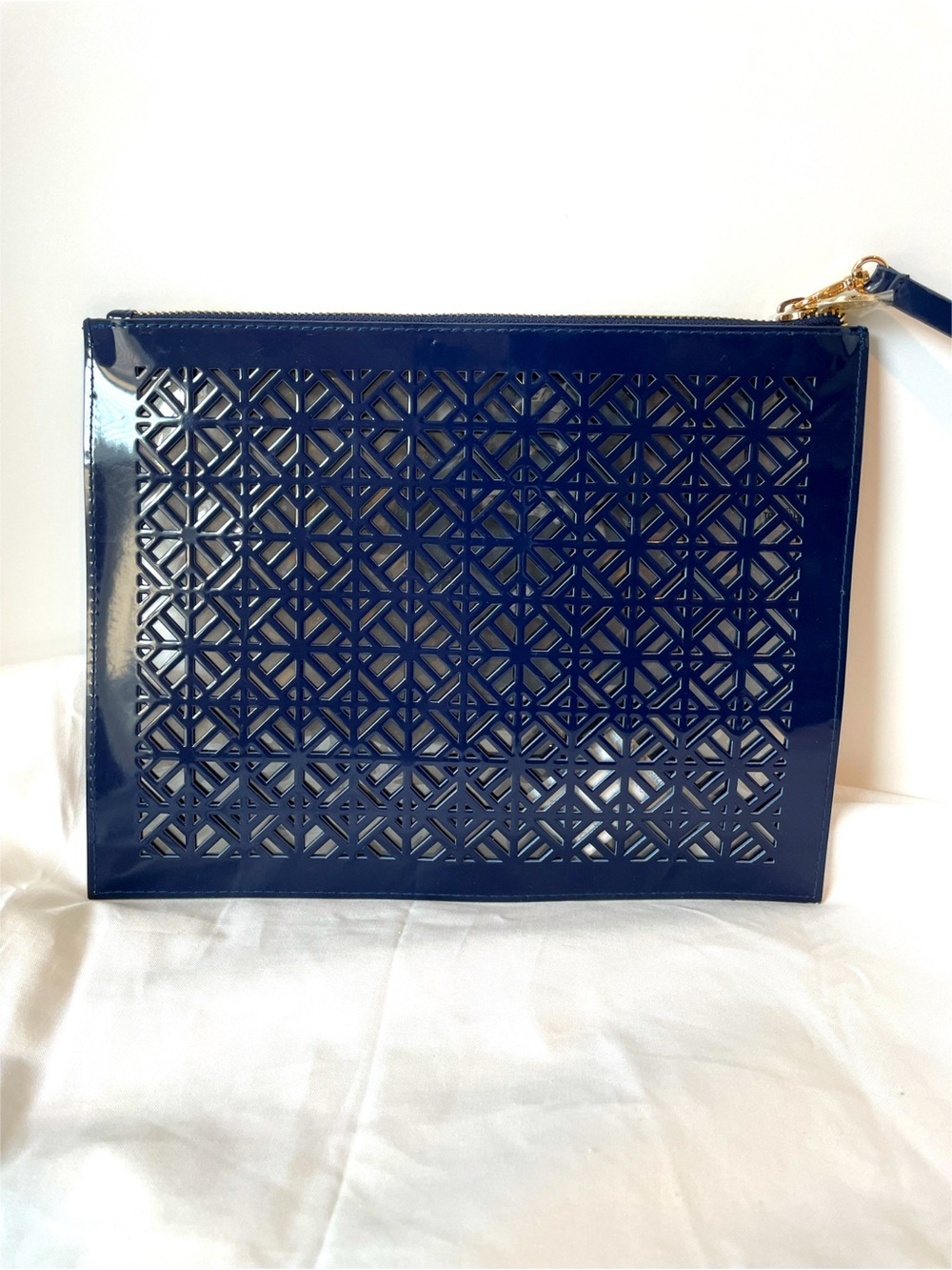 Tory Burch Navy Patent Geometric Cutout Zip Wristlet Clutch w/ Gold Hardware